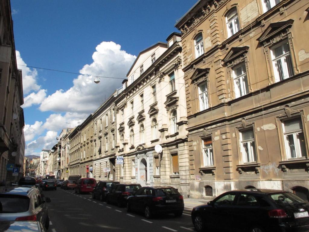 Centar Guesthouse Zagreb Buitenkant foto